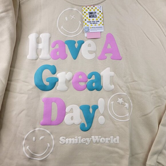 Smiley World Womens Great Day Smiley World Graphic Sweatshirt Beige 1X - Picture 3 of 9